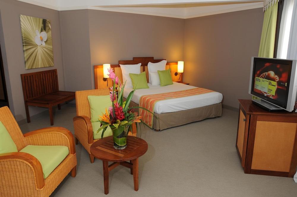 Hotel Exsel Creolia Saint-Denis Dış mekan fotoğraf